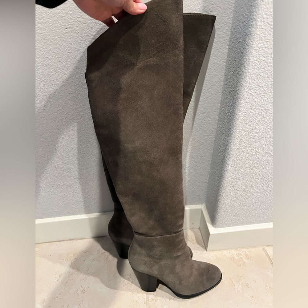 EUC Over the Knee Suede Boots, size 6.5, Steven by Steve Madden